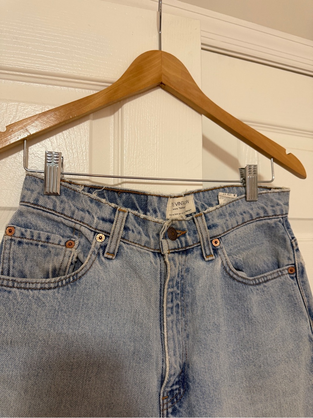 The Vintage Twin 521 Levi’s Jeans, High rise Tapered Leg Size 10 Petite - Picture 4 of 9